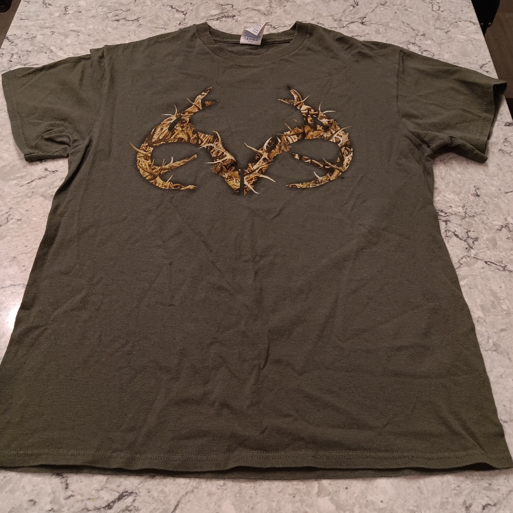 Delta pro weight adult medium green t-shirt👕